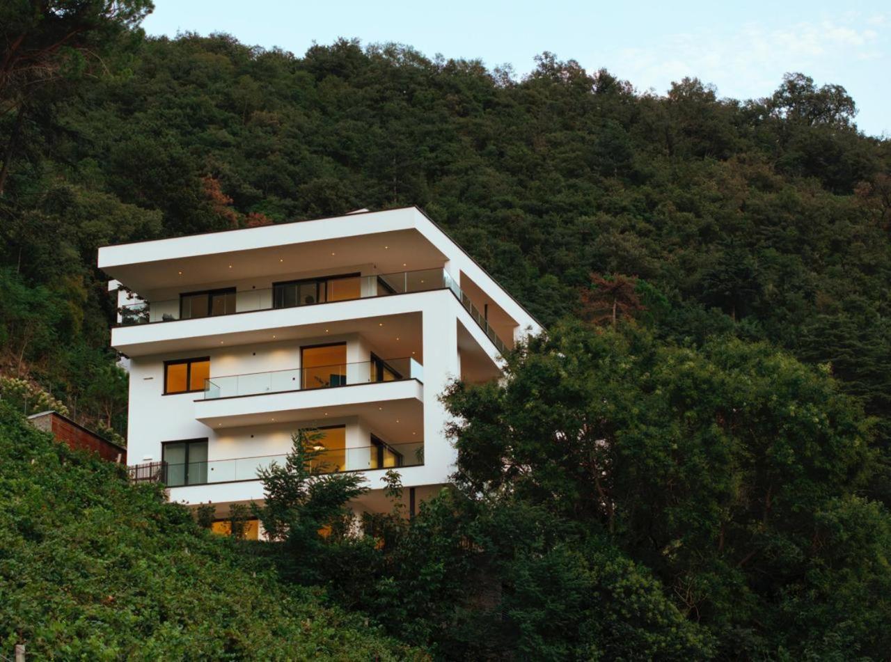 The Hills Meran Buitenkant foto